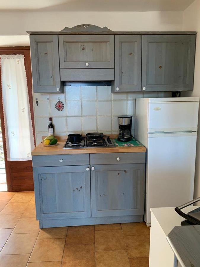 Casa Lisetta, 3-Room Apartment With Lake View Torri Del Benaco Bagian luar foto